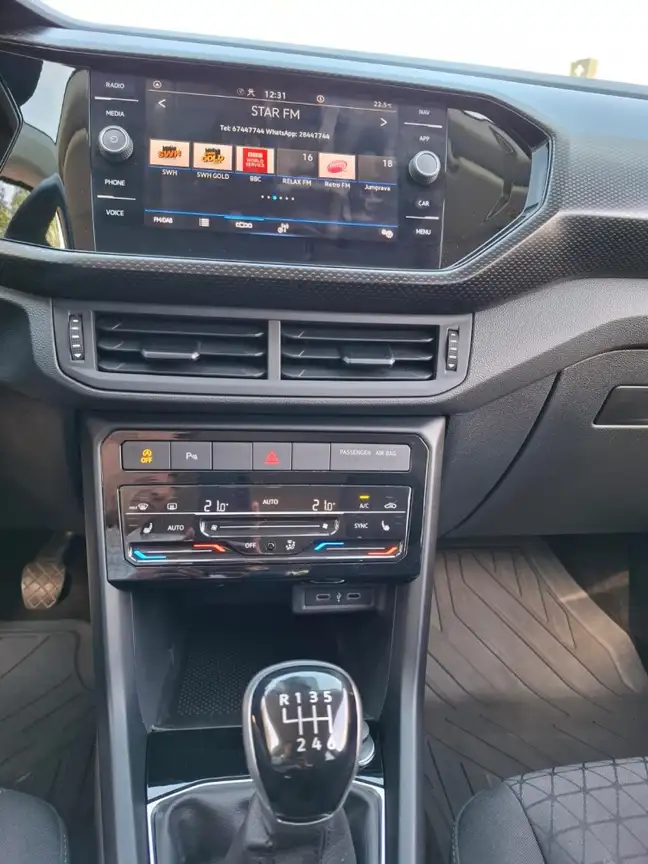 VOLKSWAGEN T-CROSS