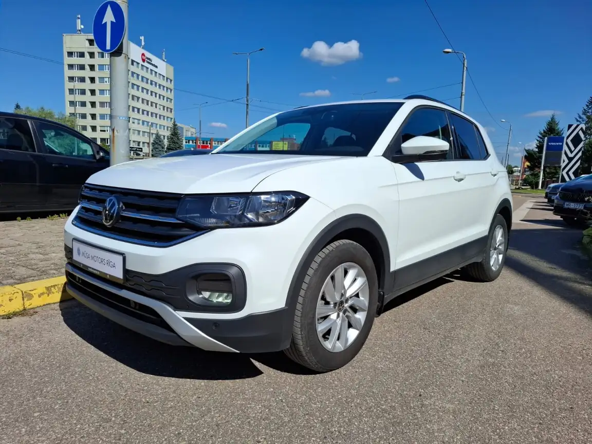 VOLKSWAGEN T-CROSS