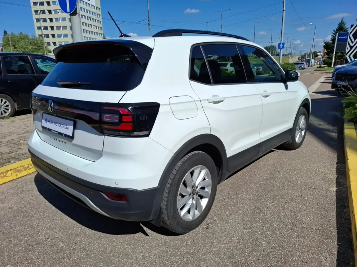 VOLKSWAGEN T-CROSS