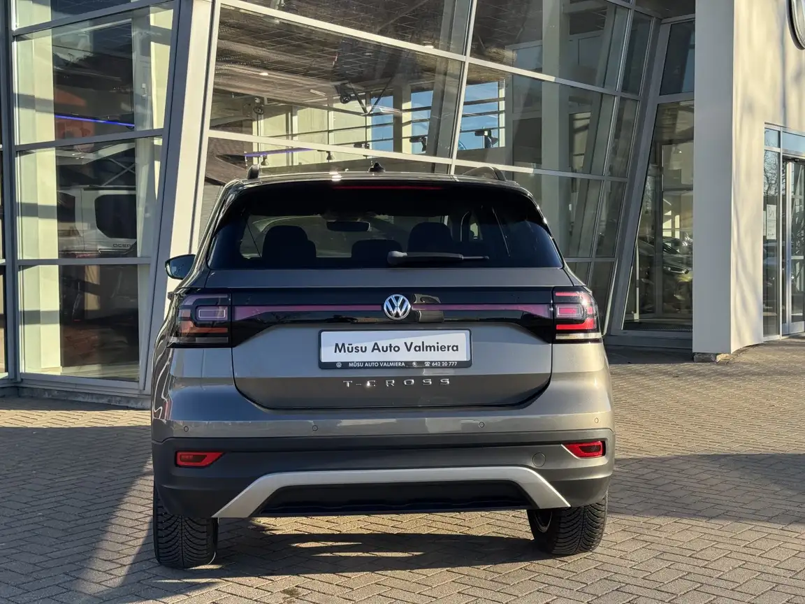 VOLKSWAGEN T-CROSS