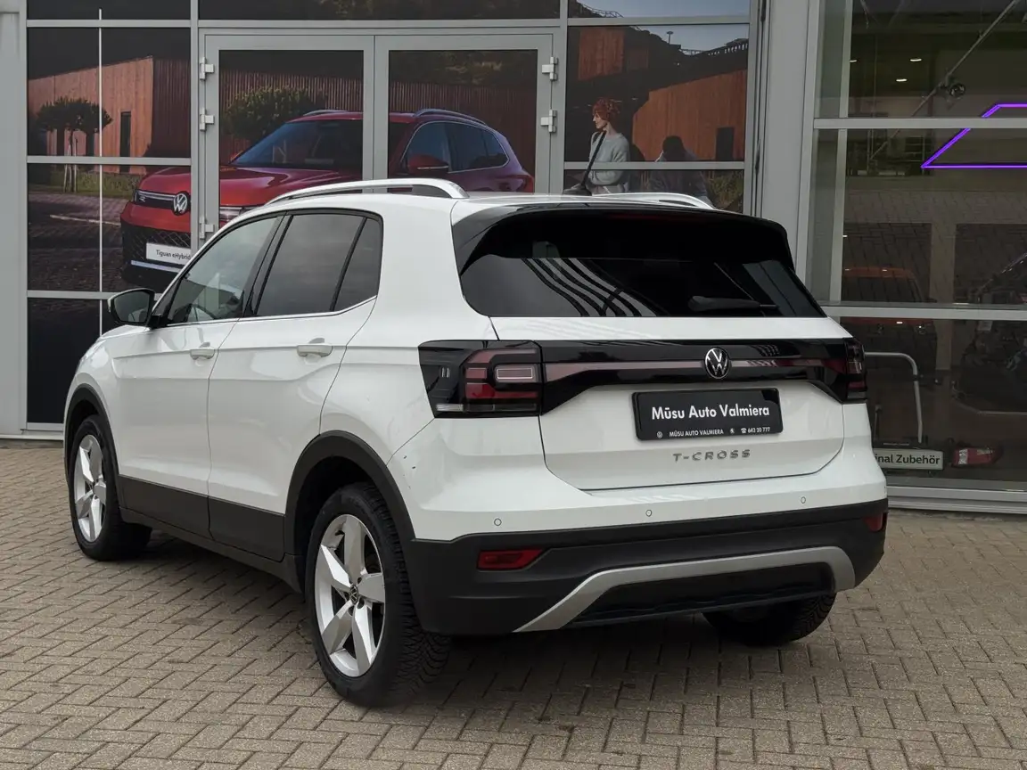 VOLKSWAGEN T-CROSS