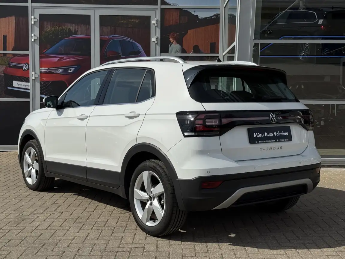 VOLKSWAGEN T-CROSS