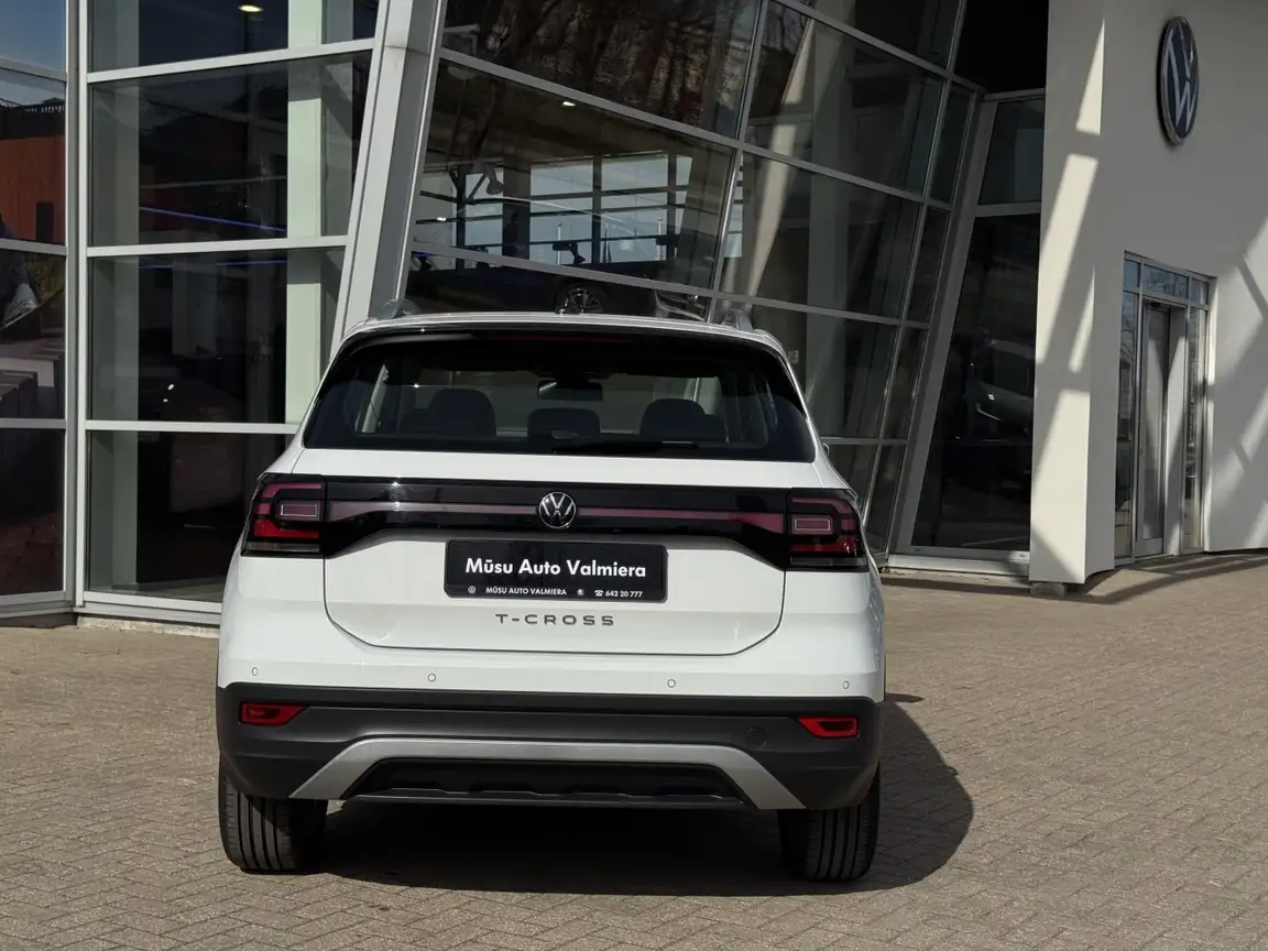 VOLKSWAGEN T-CROSS