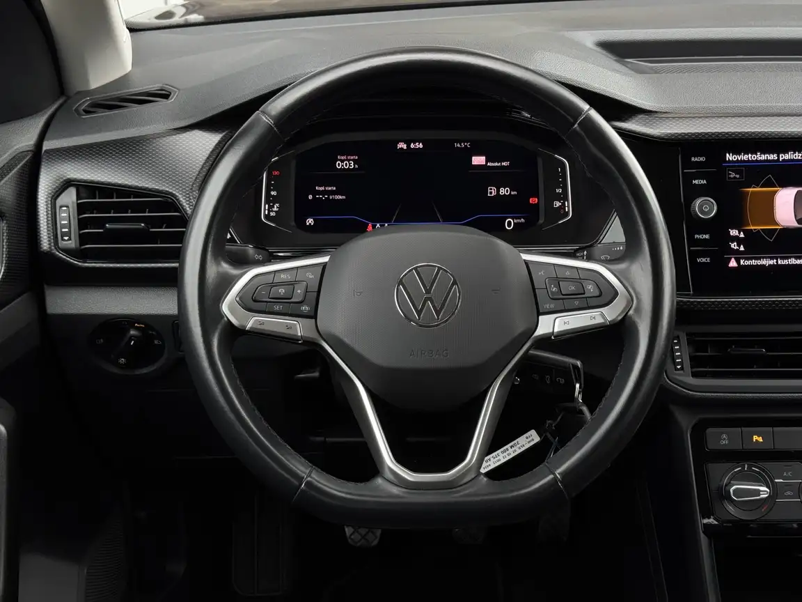 VOLKSWAGEN T-CROSS