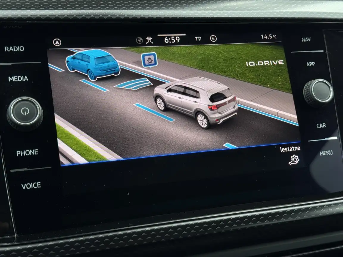 VOLKSWAGEN T-CROSS