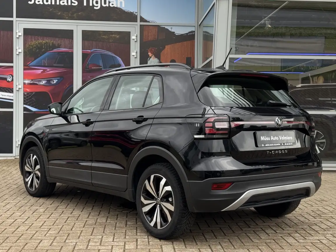 VOLKSWAGEN T-CROSS