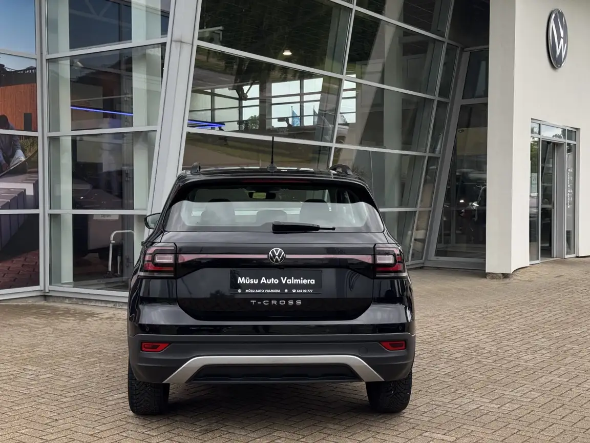 VOLKSWAGEN T-CROSS