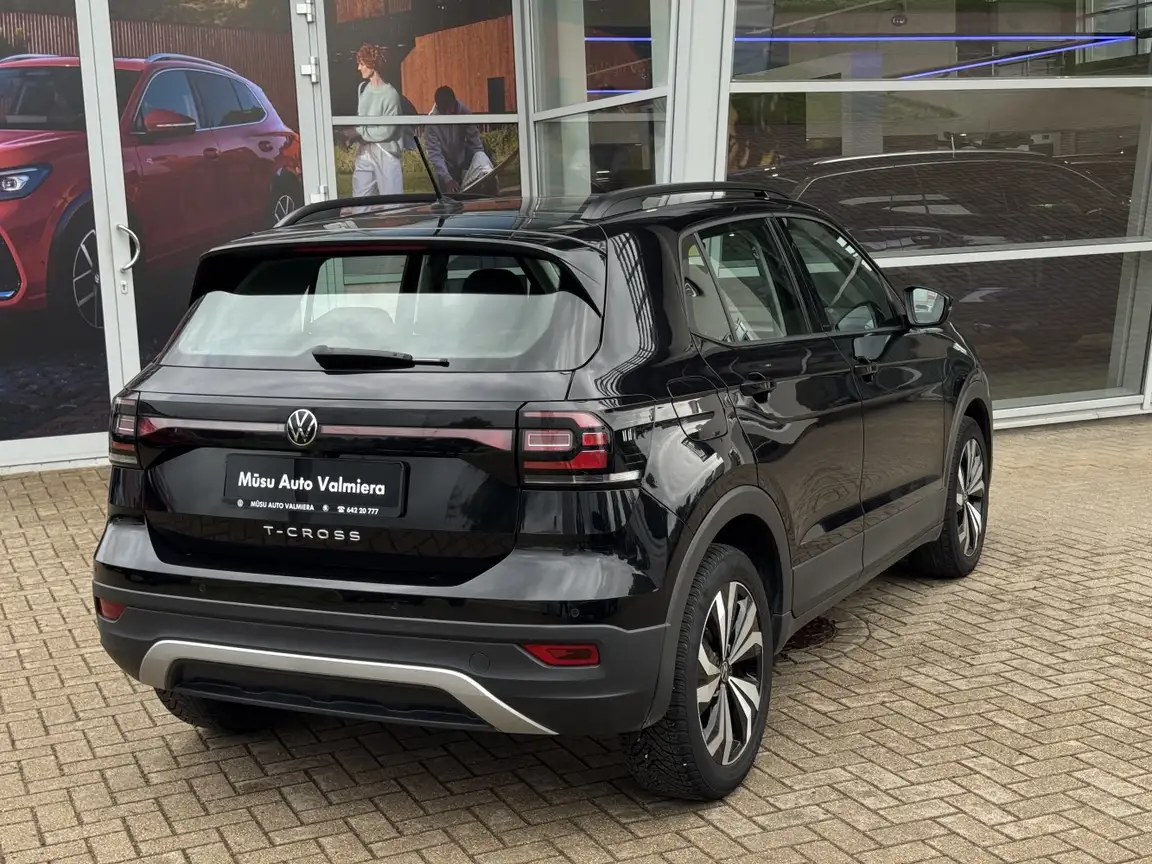 VOLKSWAGEN T-CROSS