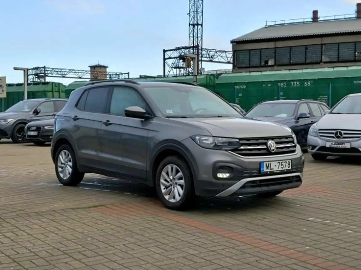 VOLKSWAGEN T-CROSS