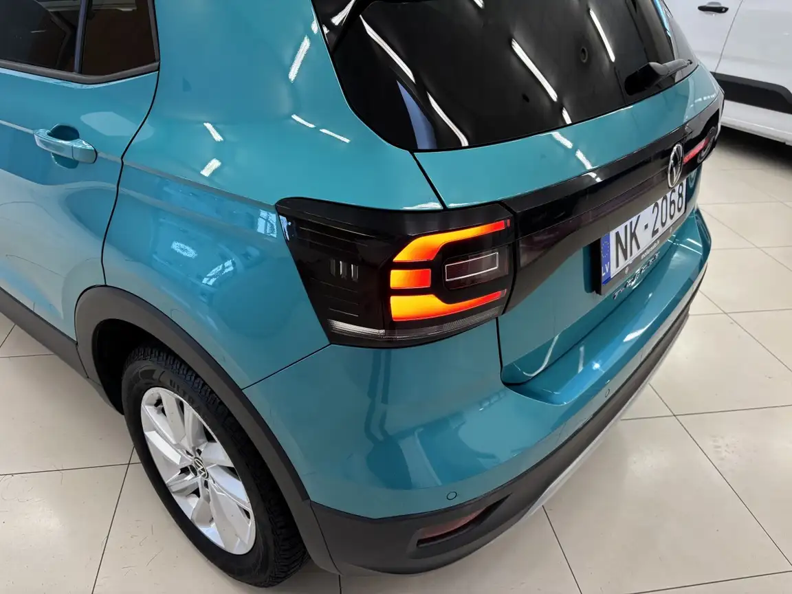 VOLKSWAGEN T-CROSS