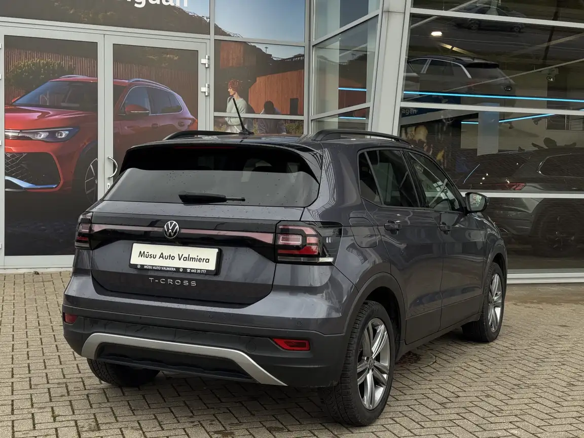 VOLKSWAGEN T-CROSS