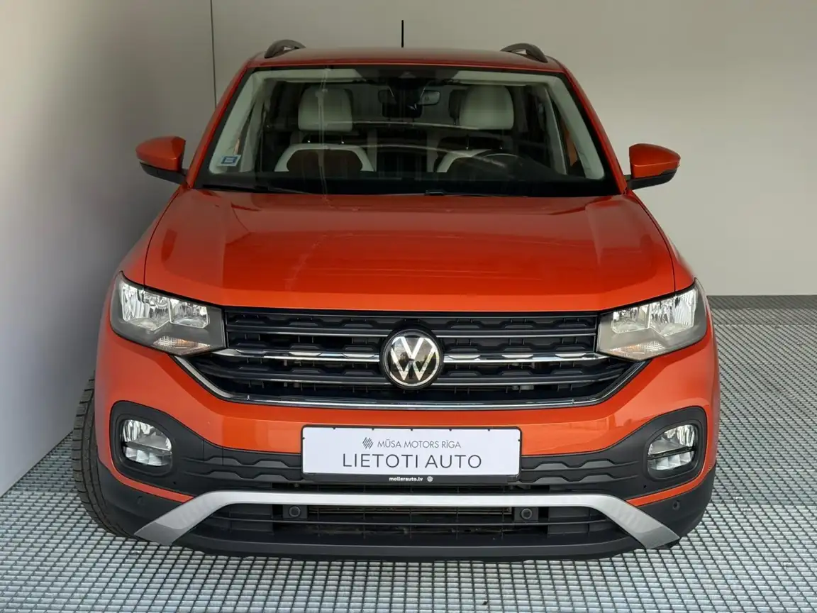 VOLKSWAGEN T-CROSS