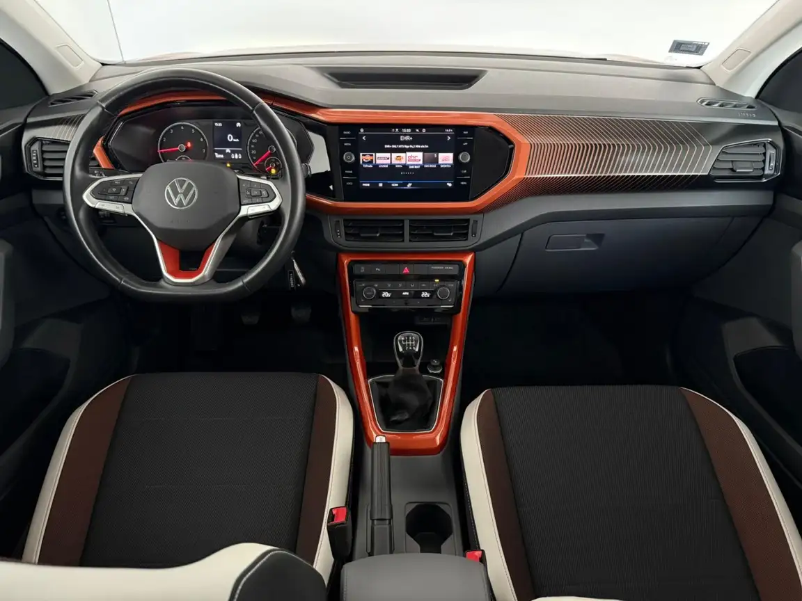 VOLKSWAGEN T-CROSS