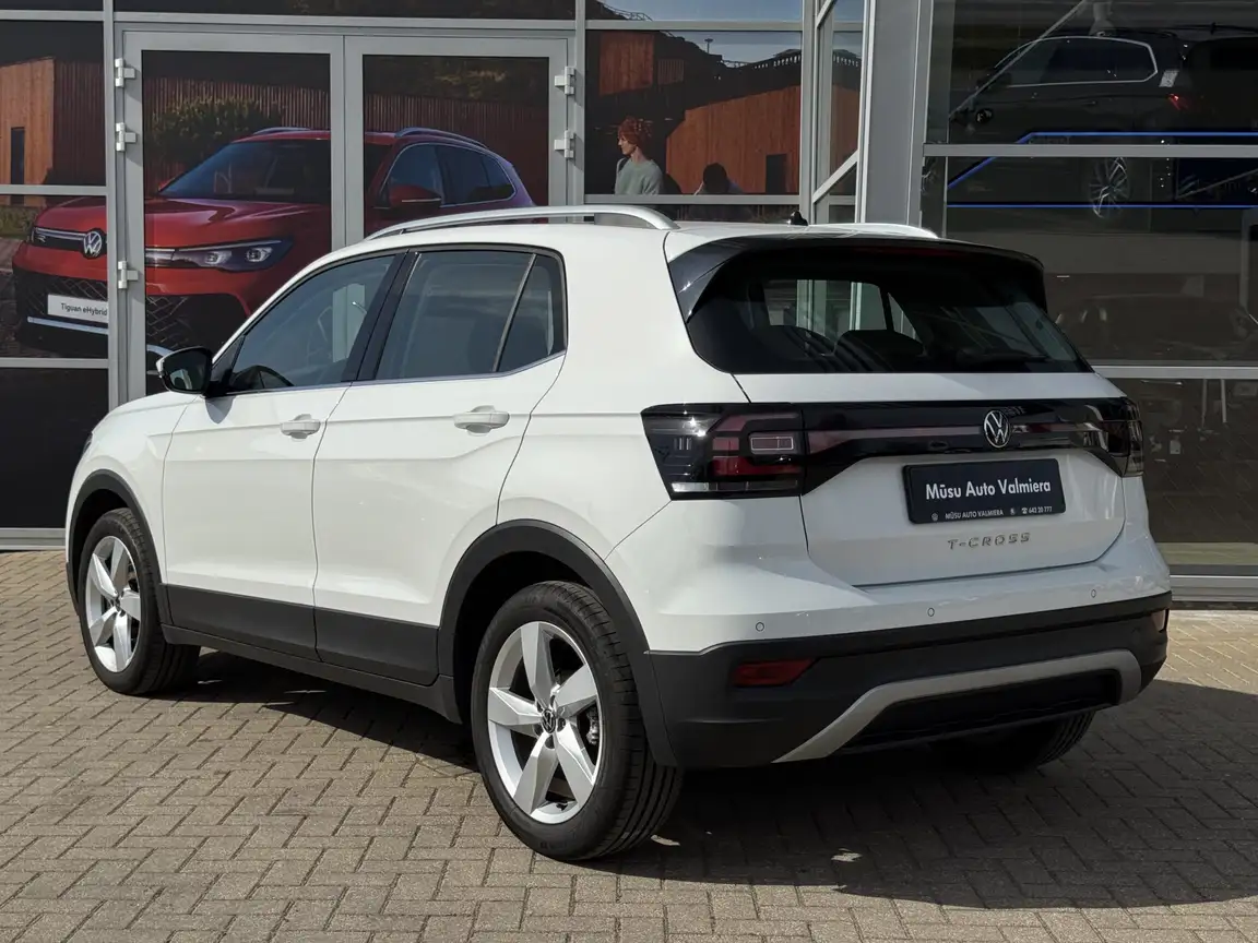 VOLKSWAGEN T-CROSS