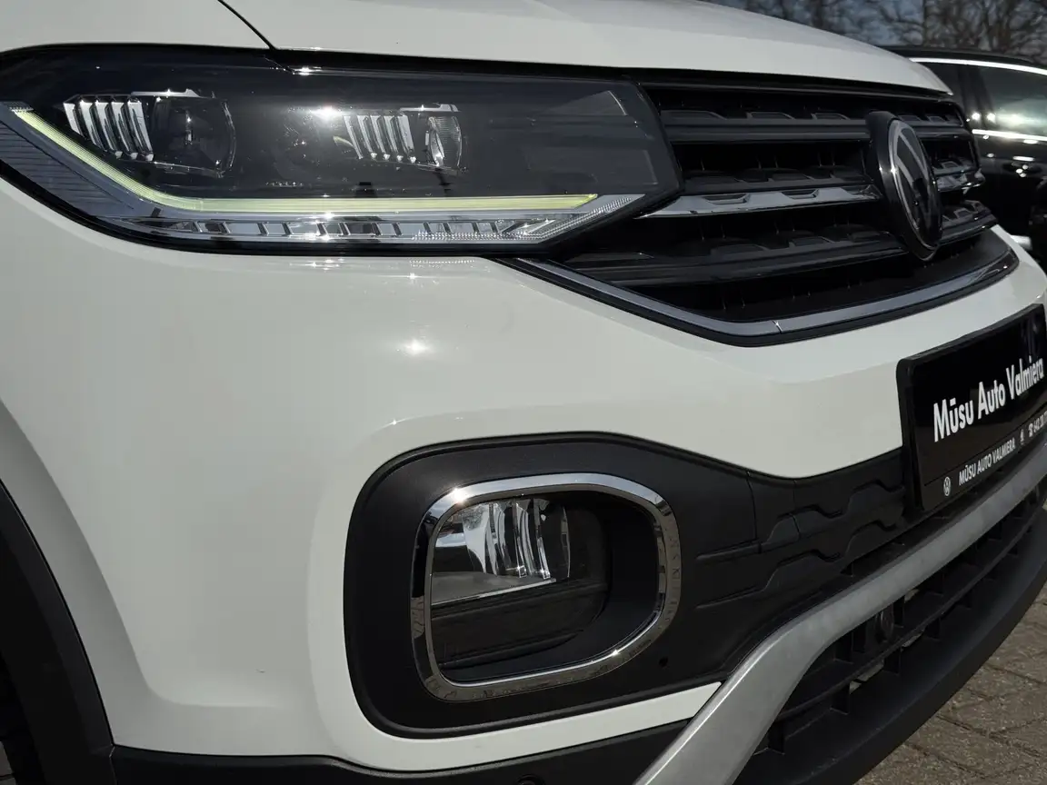 VOLKSWAGEN T-CROSS