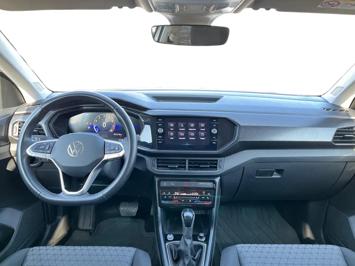 VOLKSWAGEN T-CROSS