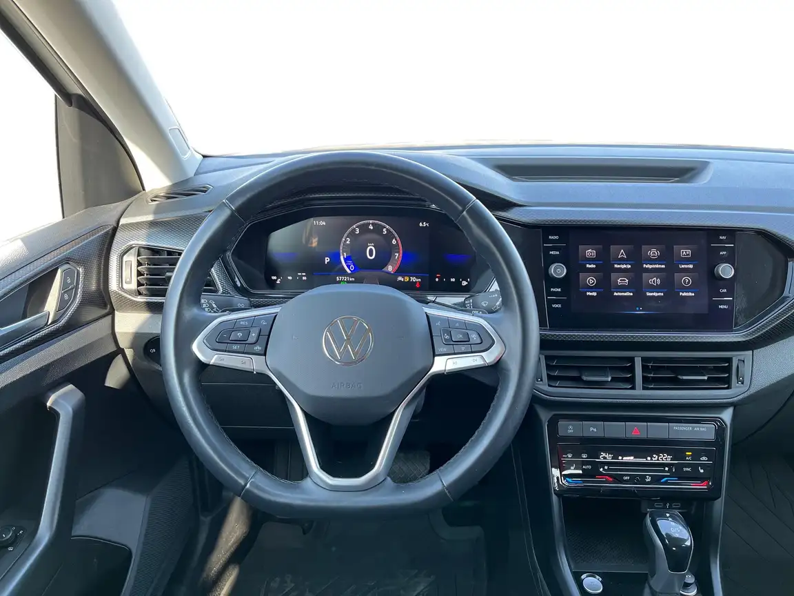 VOLKSWAGEN T-CROSS