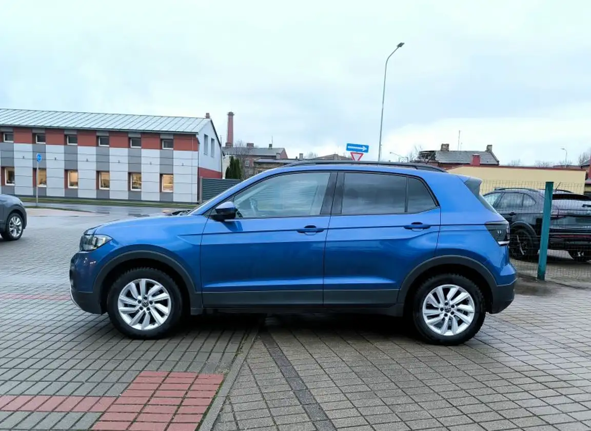 VOLKSWAGEN T-CROSS