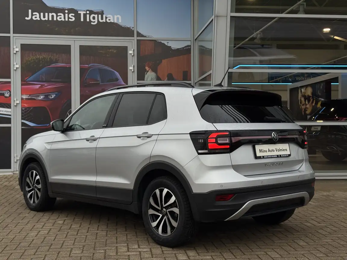 VOLKSWAGEN T-CROSS