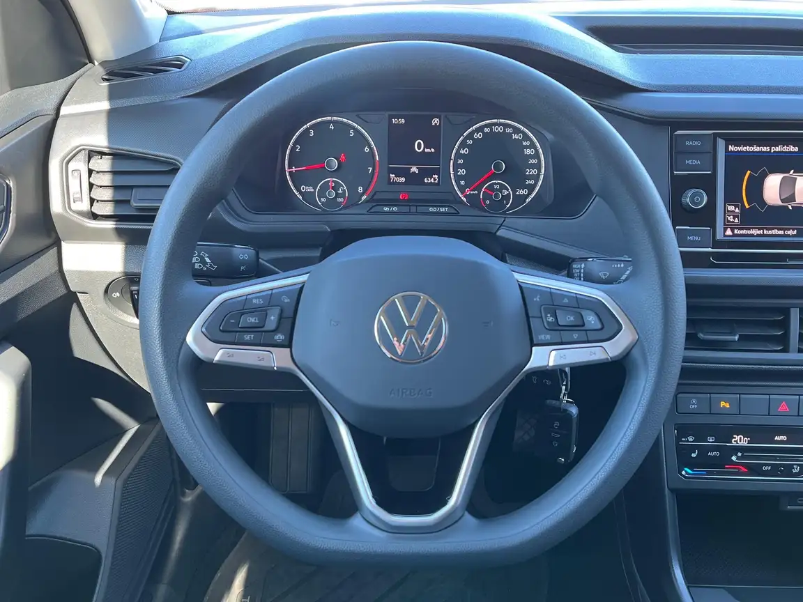 VOLKSWAGEN T-CROSS