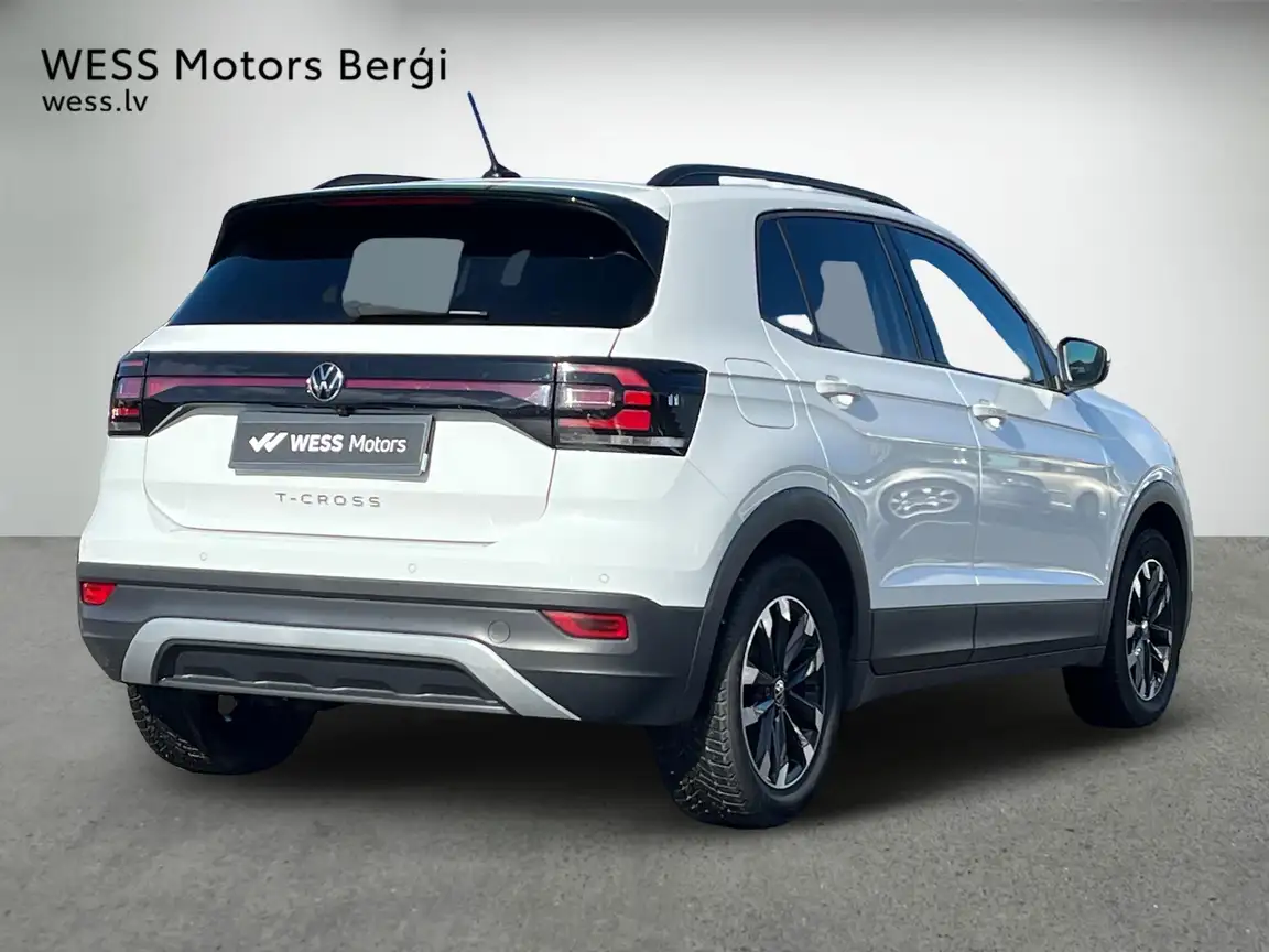 VOLKSWAGEN T-CROSS