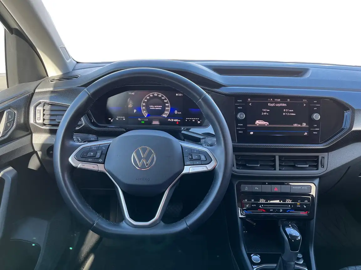 VOLKSWAGEN T-CROSS