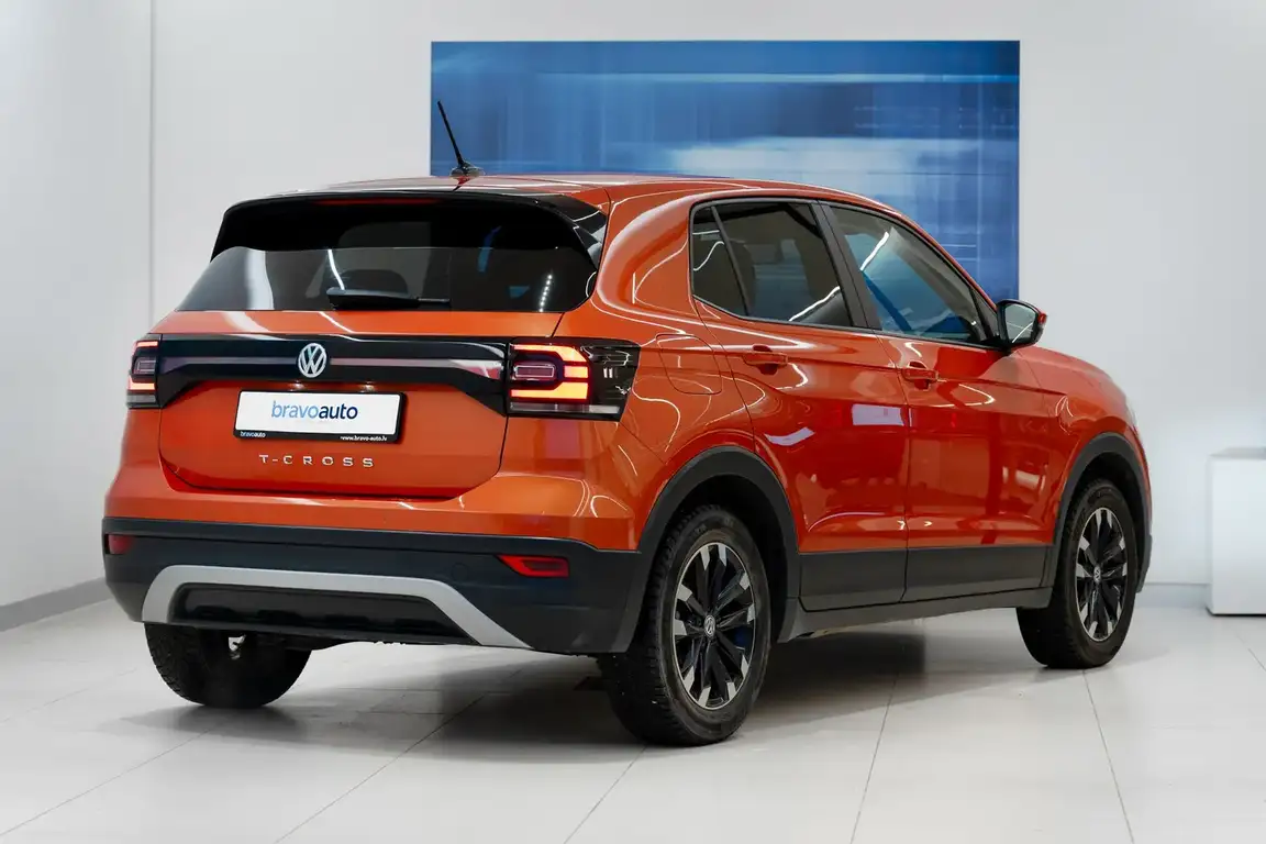 VOLKSWAGEN T-CROSS