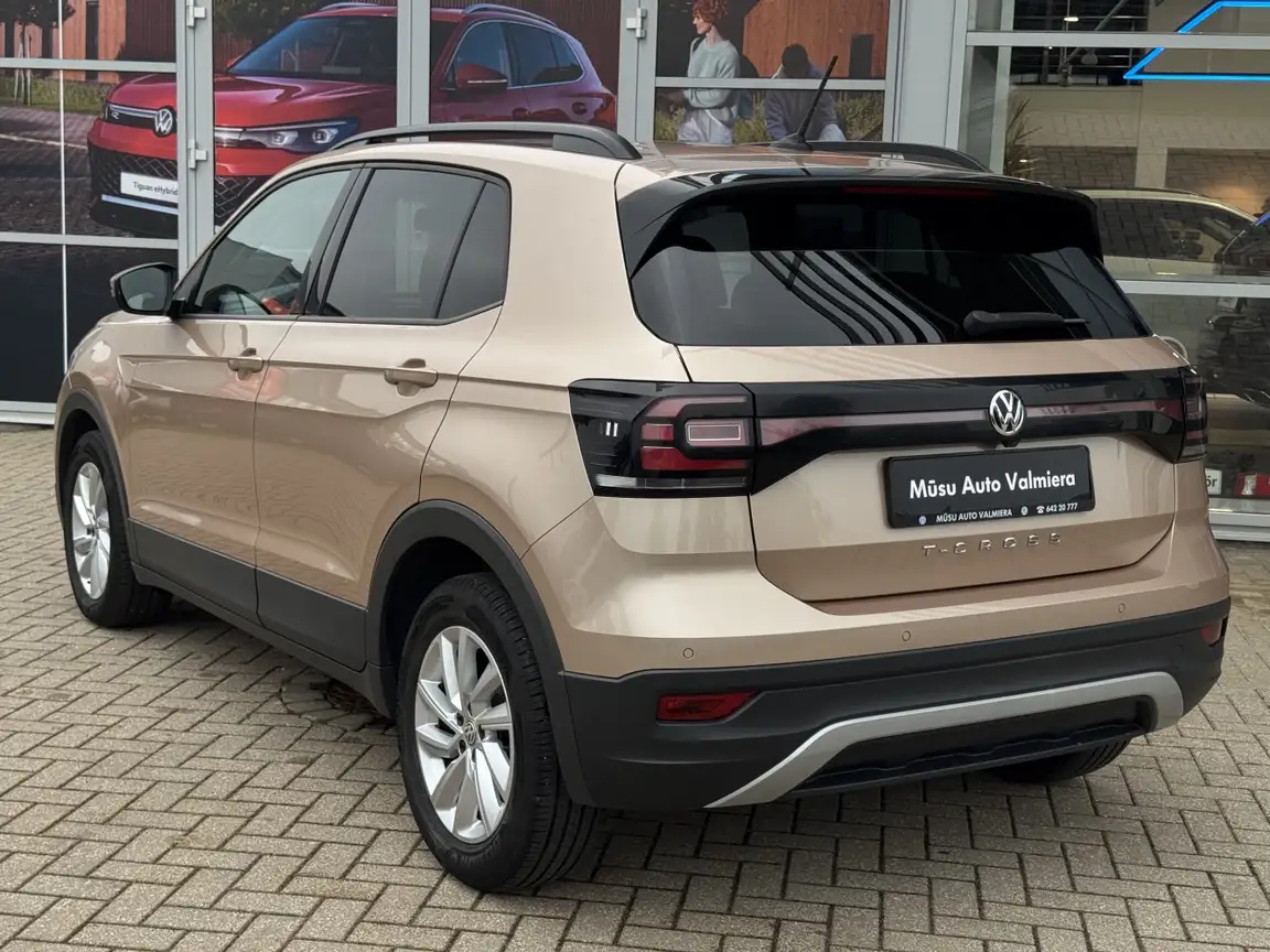VOLKSWAGEN T-CROSS