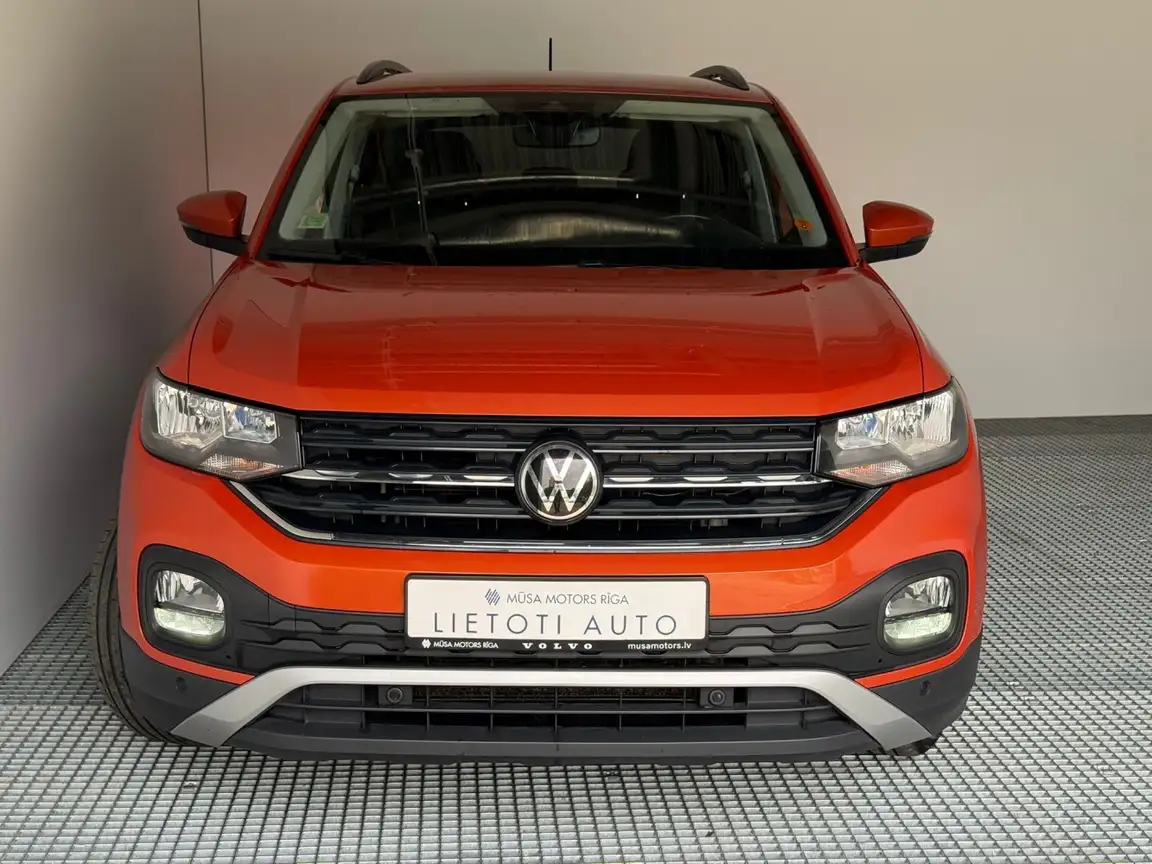 VOLKSWAGEN T-CROSS