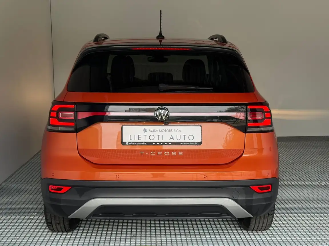 VOLKSWAGEN T-CROSS