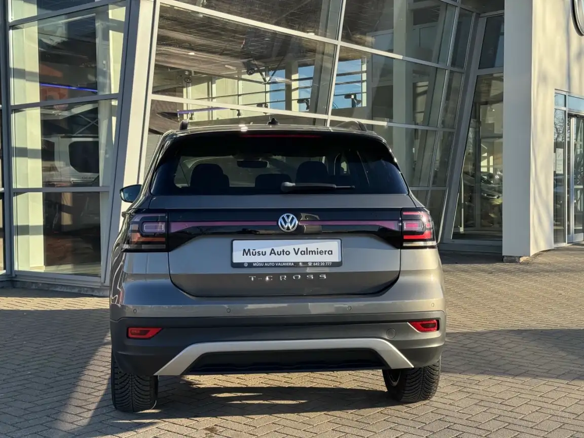VOLKSWAGEN T-CROSS