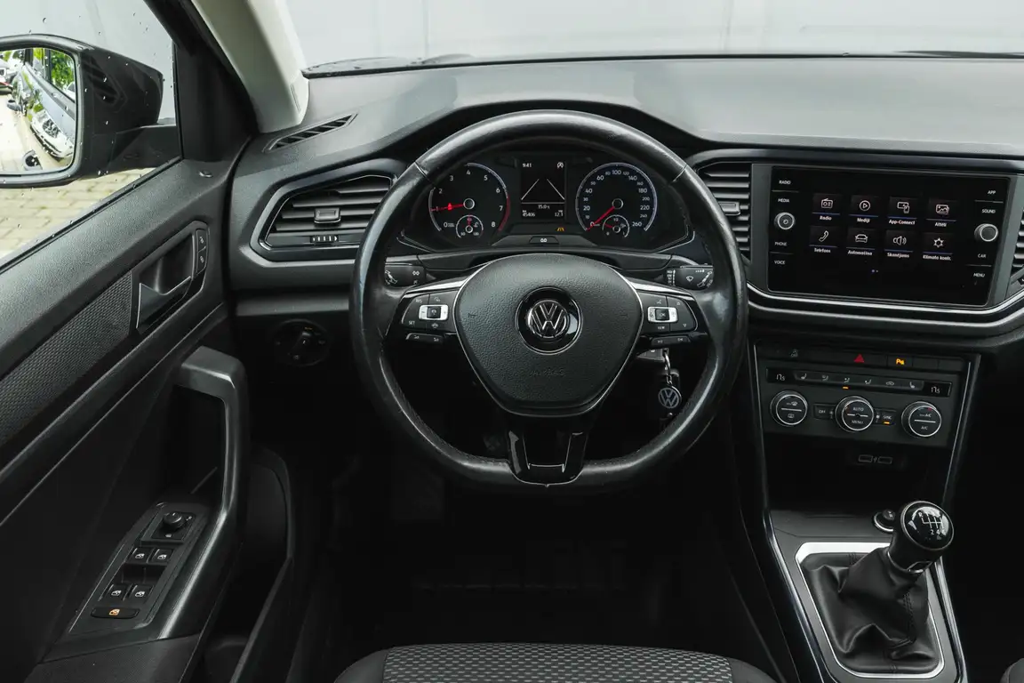 VOLKSWAGEN T-ROC
