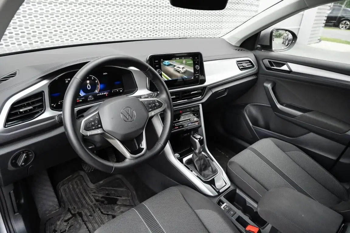 VOLKSWAGEN T-ROC