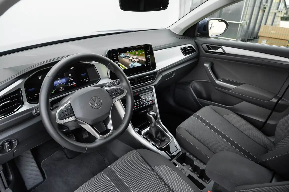 VOLKSWAGEN T-ROC