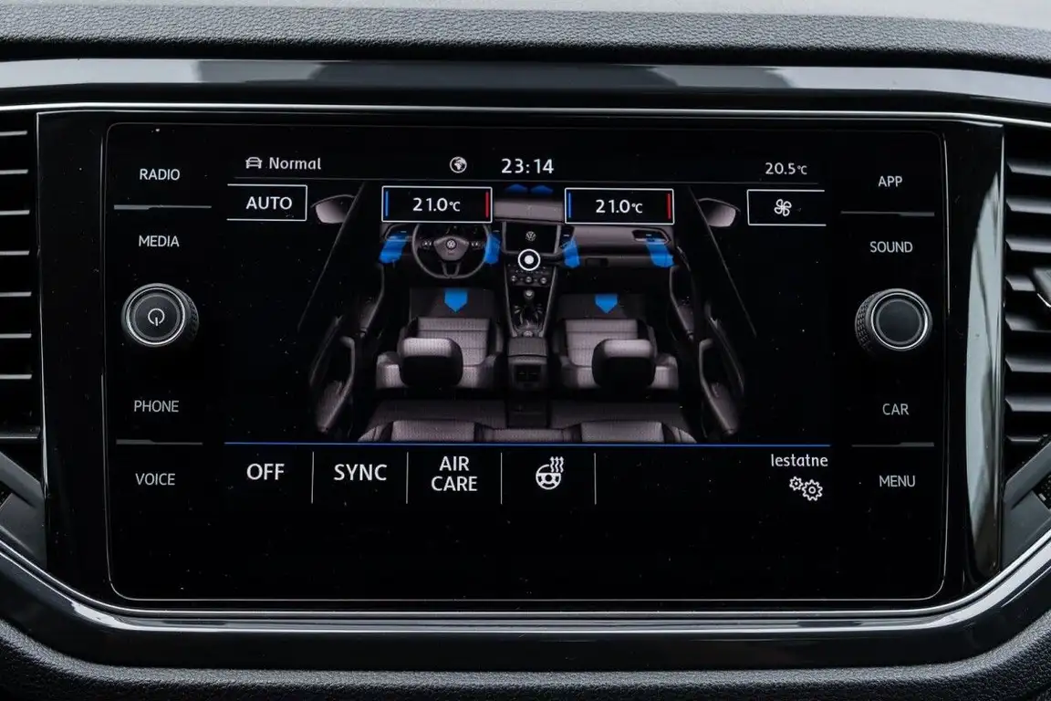 VOLKSWAGEN T-ROC
