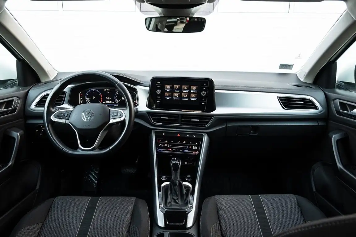 VOLKSWAGEN T-ROC