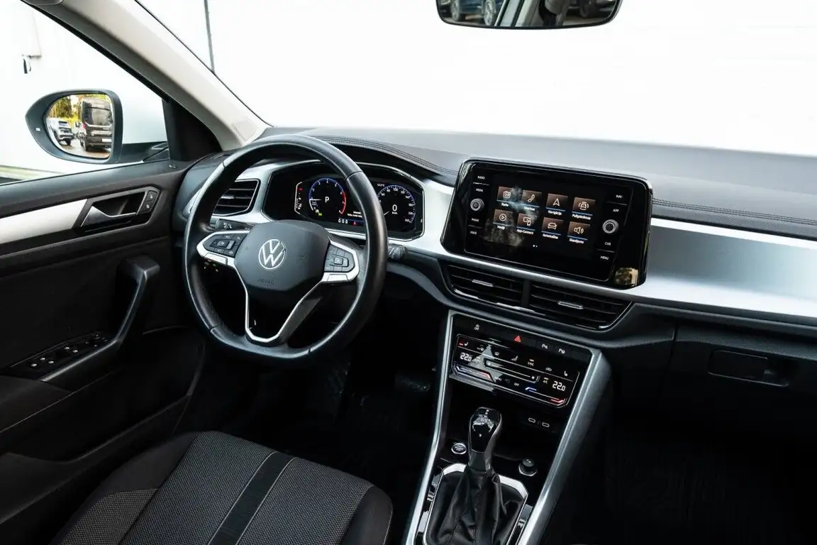 VOLKSWAGEN T-ROC