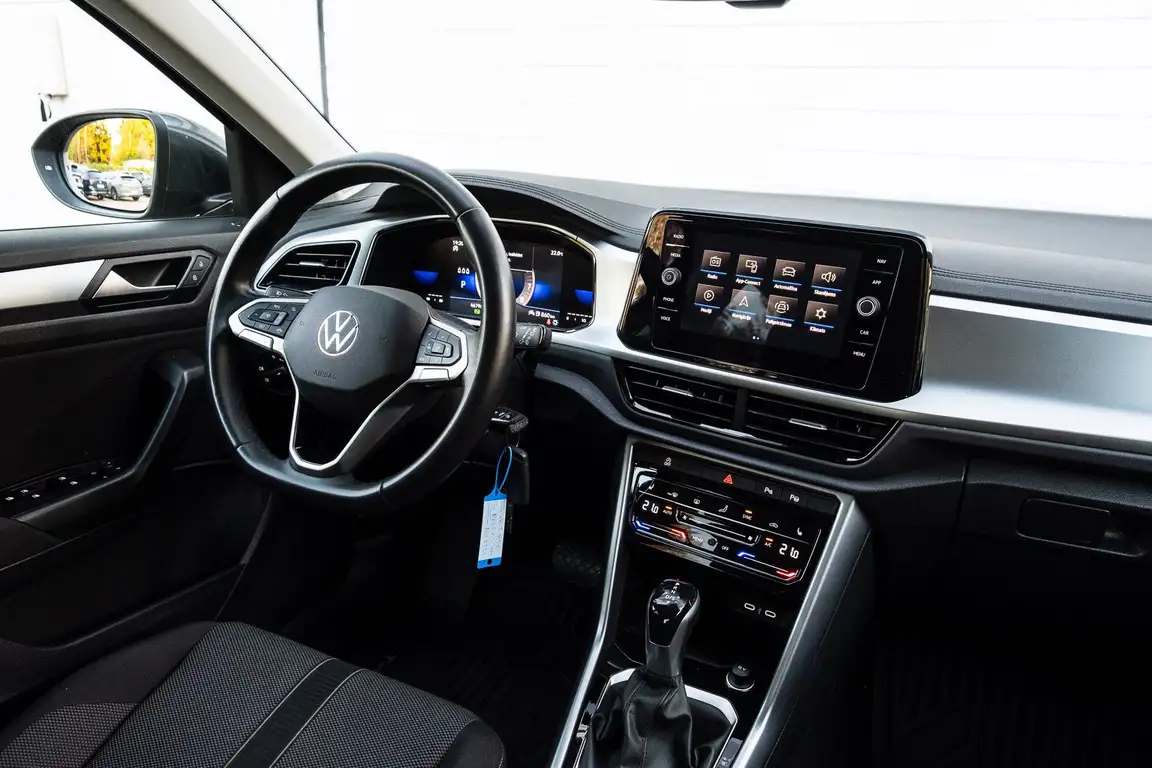 VOLKSWAGEN T-ROC