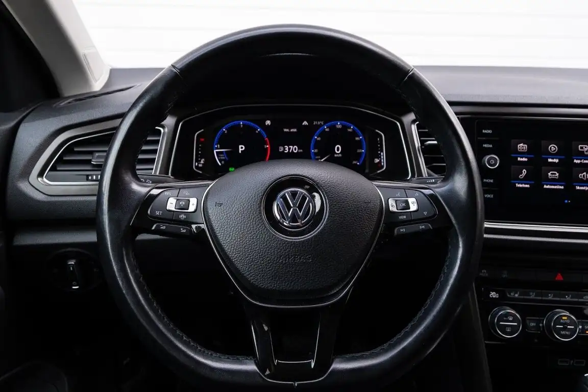 VOLKSWAGEN T-ROC