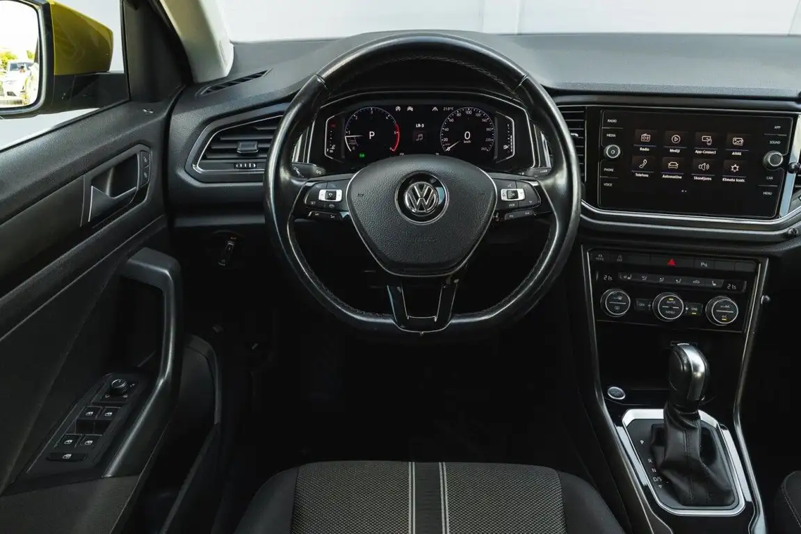 VOLKSWAGEN T-ROC