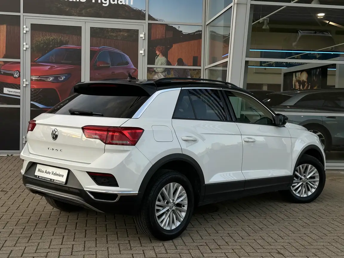 VOLKSWAGEN T-ROC