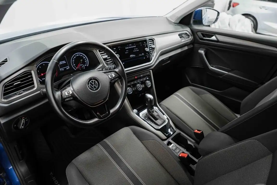 VOLKSWAGEN T-ROC
