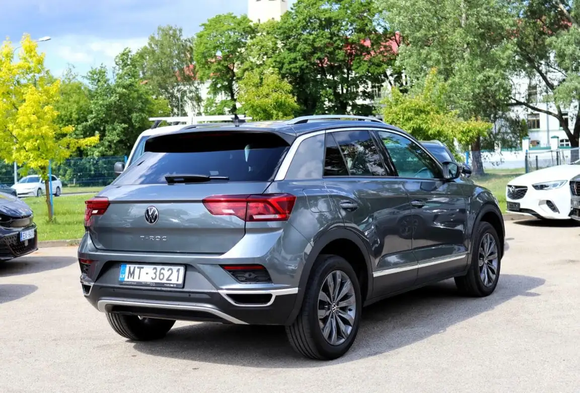 VOLKSWAGEN T-ROC