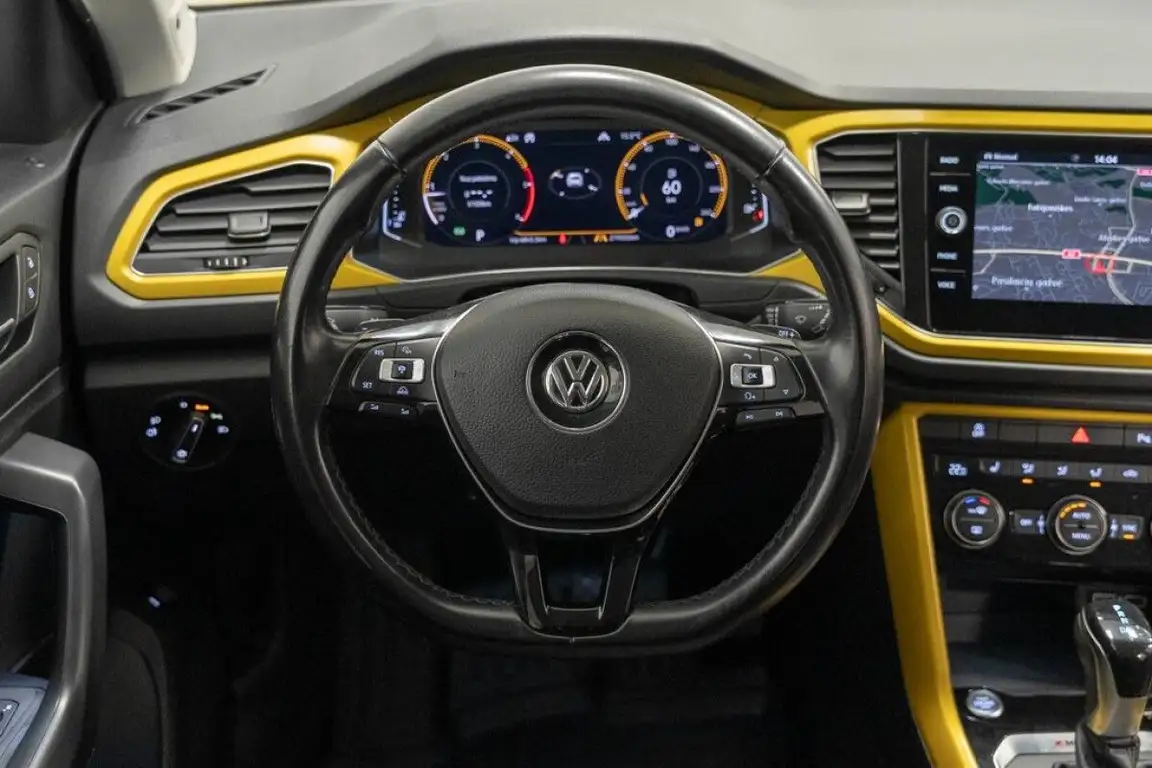 VOLKSWAGEN T-ROC