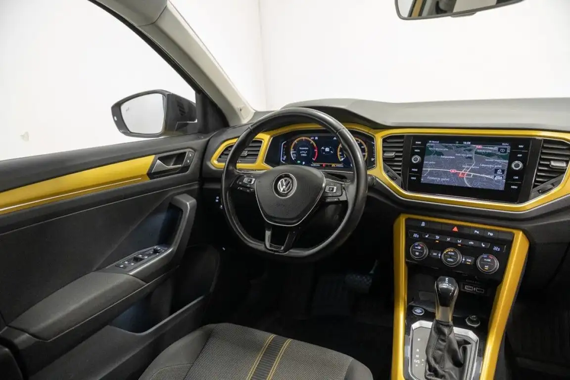 VOLKSWAGEN T-ROC