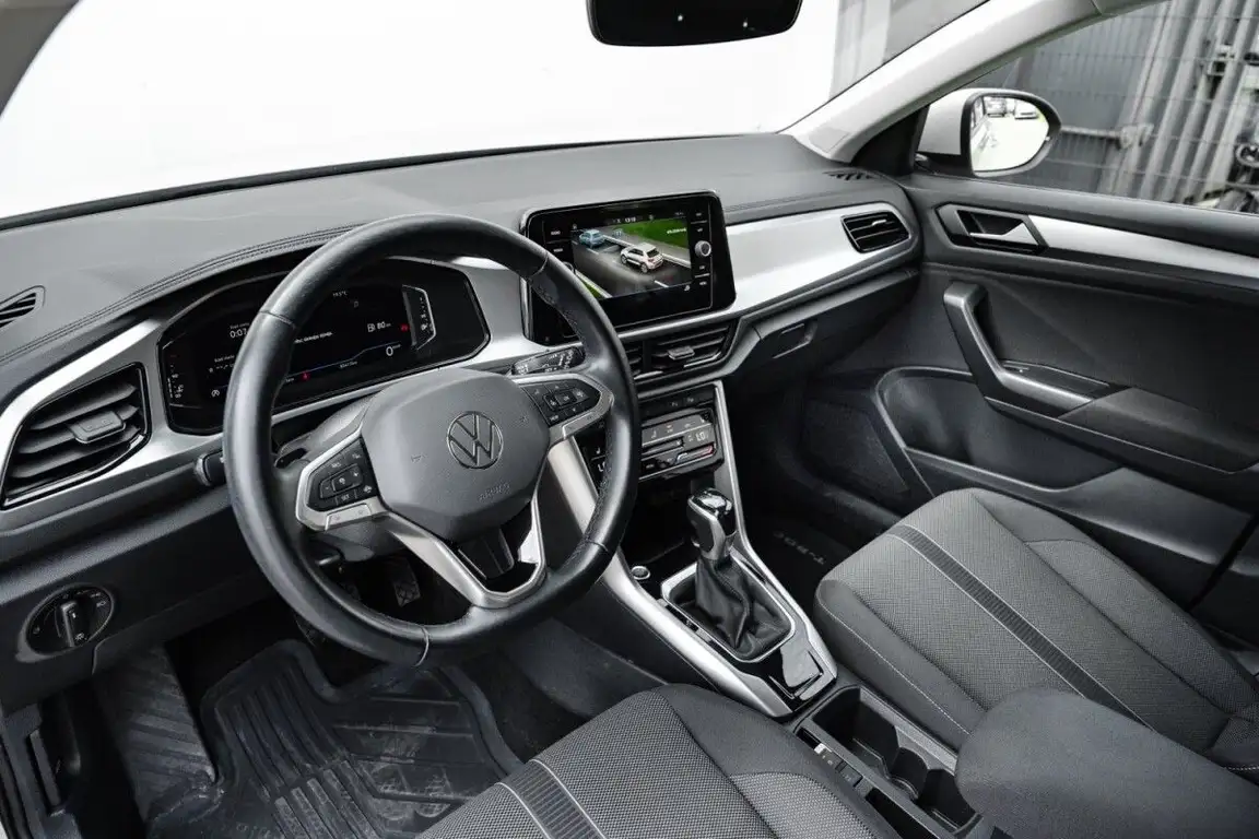 VOLKSWAGEN T-ROC