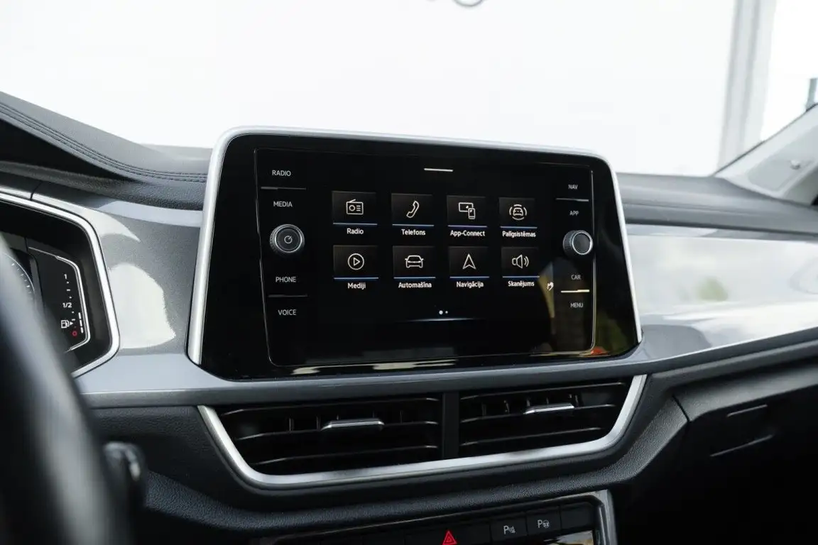 VOLKSWAGEN T-ROC