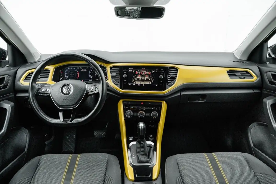 VOLKSWAGEN T-ROC