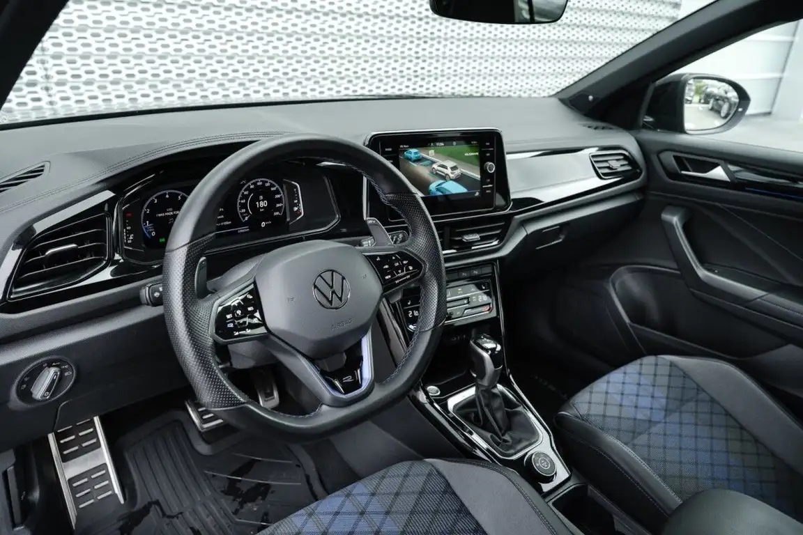 VOLKSWAGEN T-ROC