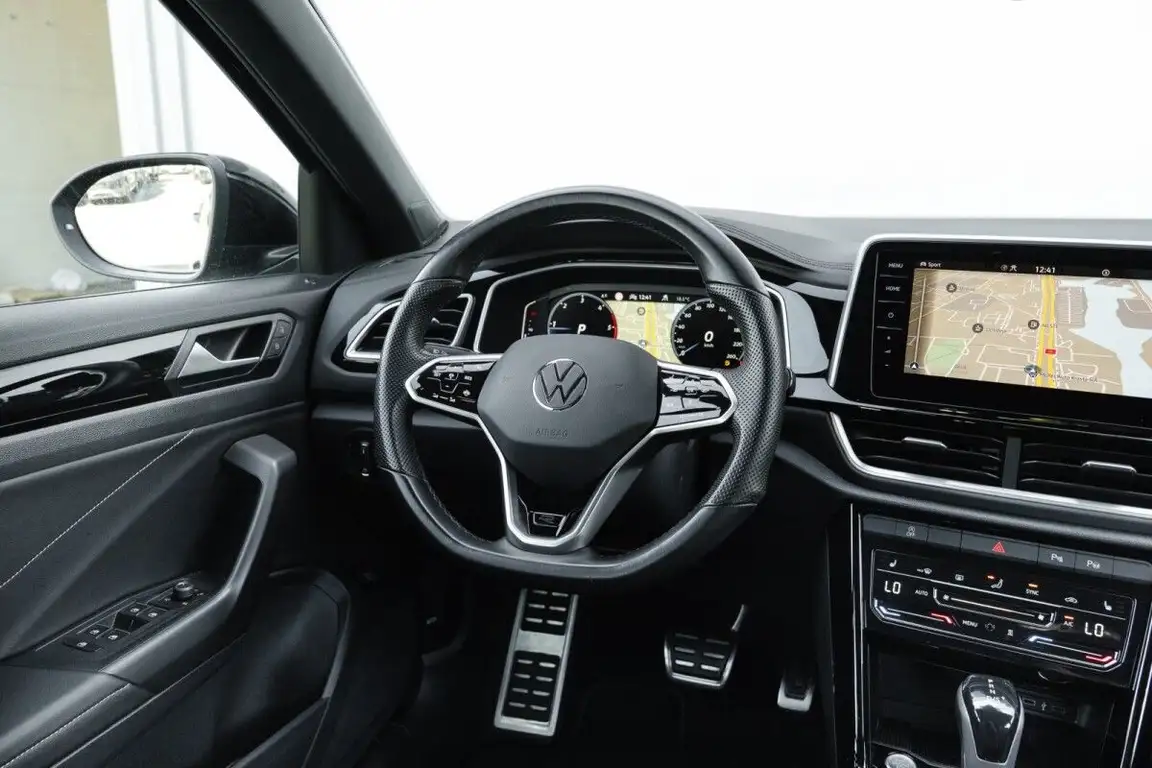 VOLKSWAGEN T-ROC